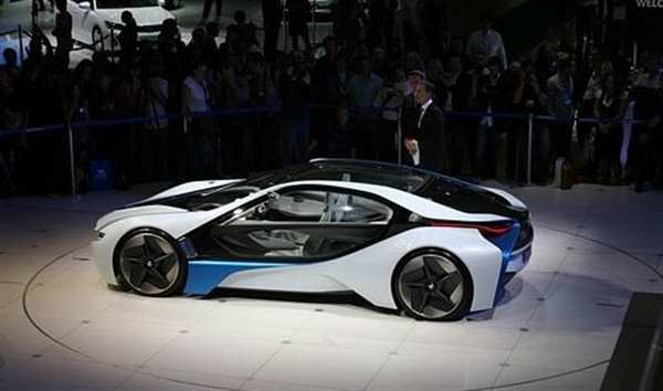 Раскраска BMW Vision EfficientDynamics Создай М мечту на бумаге