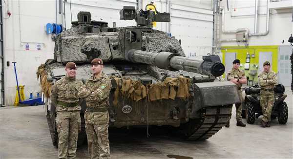Раскраска Британский танк Challenger 2