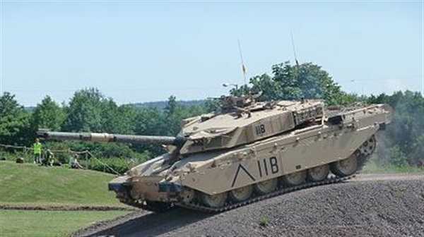 Раскраска Британский танк Challenger 2