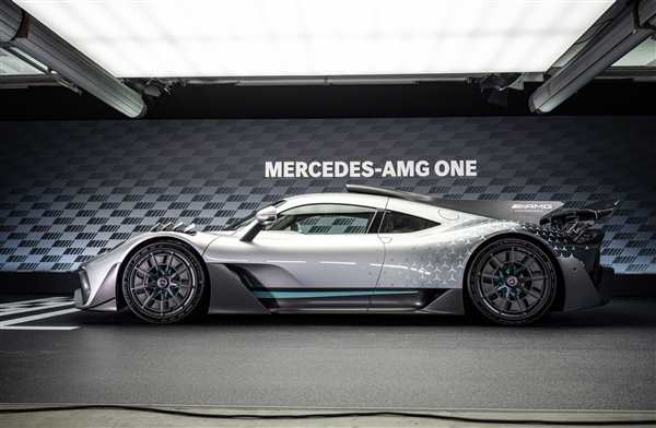 Гиперкар Mercedes-AMG Project one