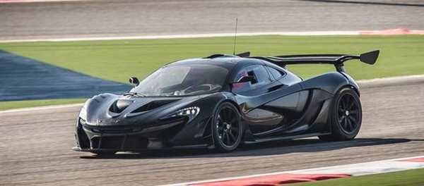 Раскраска Гоночного McLaren P1 GTR Ваши Руки Водитель