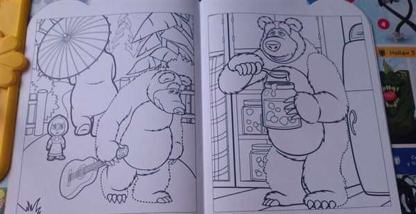 Раскраска Маша Сладко Спит