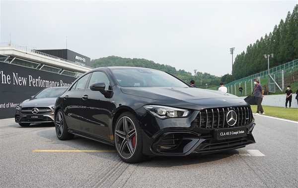 Раскраска Mercedes CLA45 AMG 2020