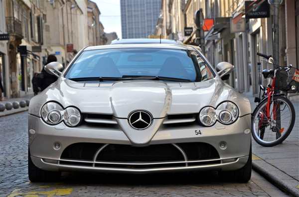 Раскраска Мерседес SLR McLaren Создайте