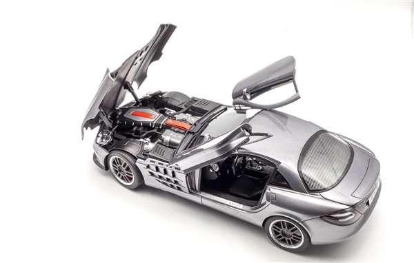 Раскраска Мерседес SLR McLaren Создайте