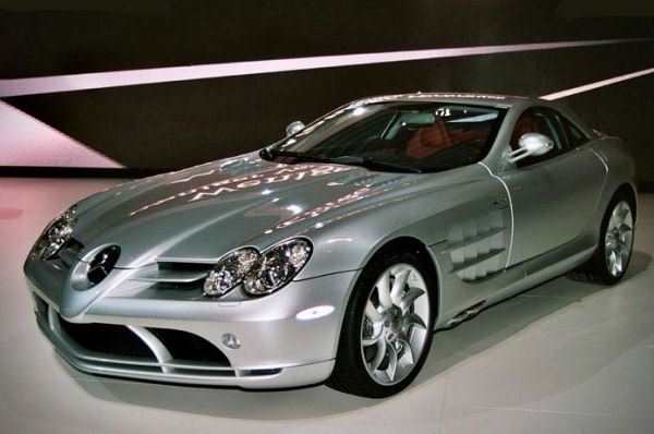 Раскраска Мерседес SLR McLaren Создайте