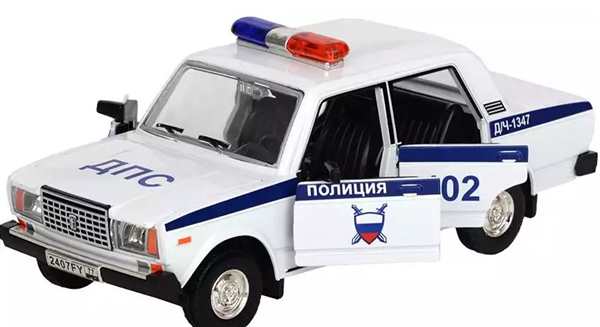 Раскраска Полицейский на ВАЗ2107