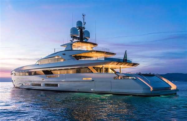 Яхта New Diamond 70