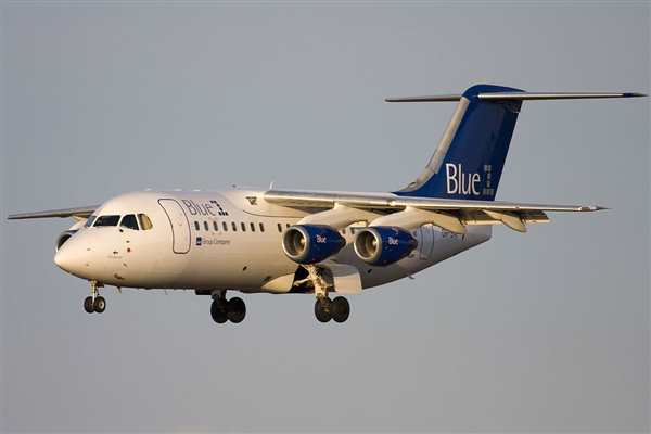 Раскраска самолёта Avro RJ85Creative Colors for Adventure