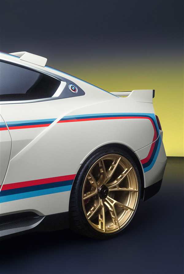 Раскраска спорткупе BMW 30 CSL Ваши Руки Волшебство