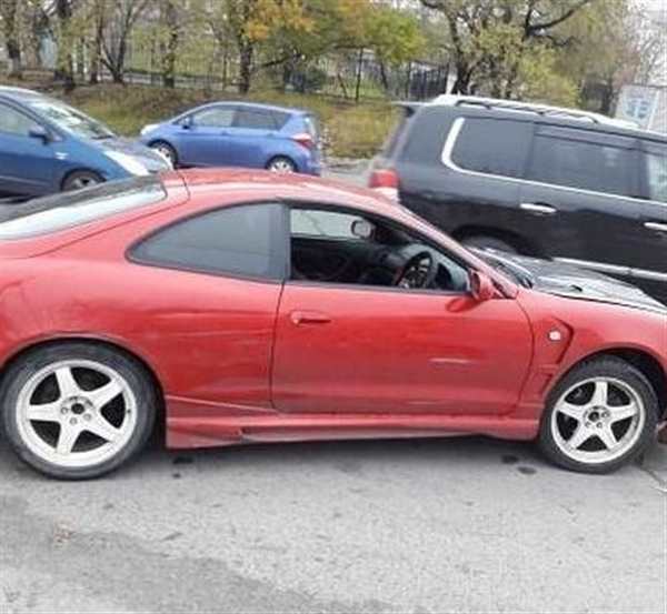 Раскраска Toyota Celica 1998 ВоссоздайтеVintage Стиль