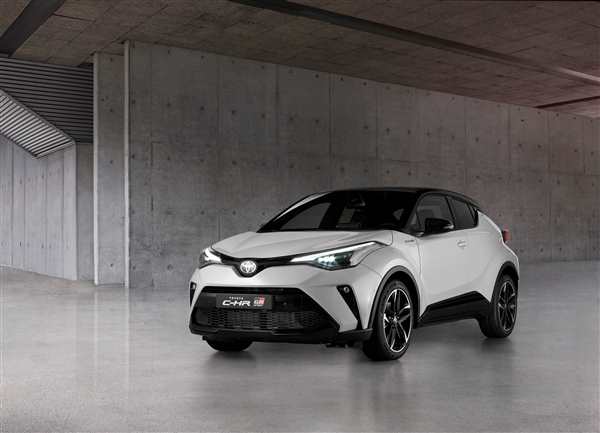 Раскраска Toyota CHR Веселые Акции для Детей и Взрослых