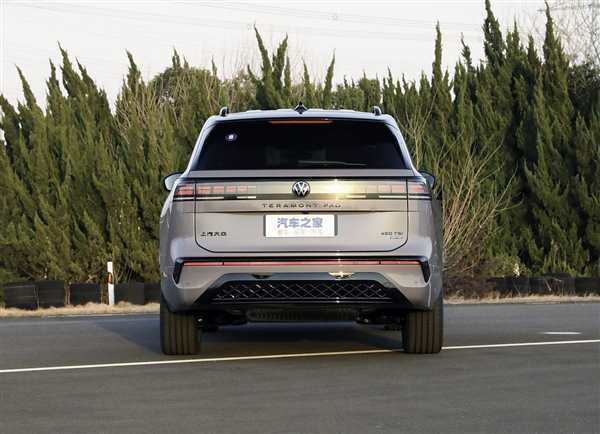 Раскраска Toyota Highlander Веселье и Учеба в Одном
