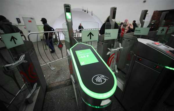 Турникеты в метро 2022