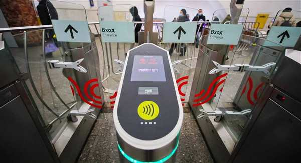 Турникеты в Киевском метро