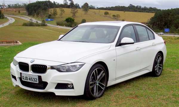 Раскраска Великолепного BMW 328i Sport