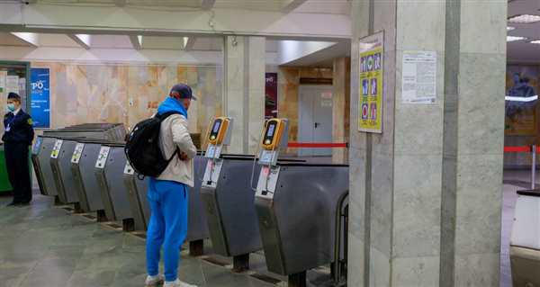Новые турникеты в метро Москвы