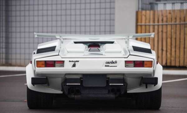 Lamborghini Countach чертеж