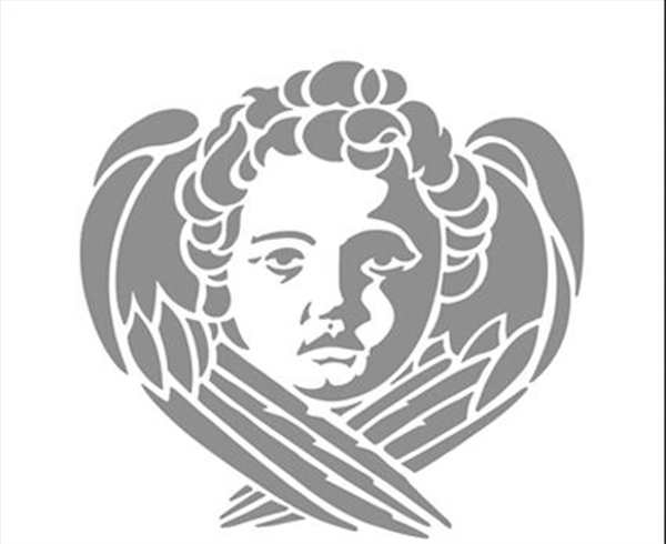 Человек молится
